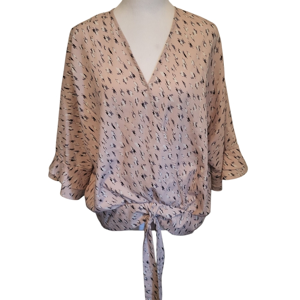 Boutique Tie Front Blouse sz M